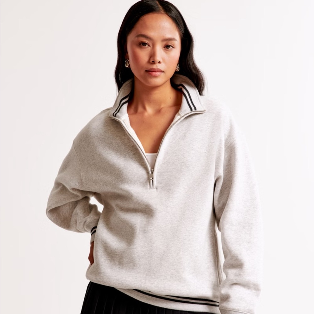 Abercrombie & Fitch Vintage Sunday Half Zip NWT